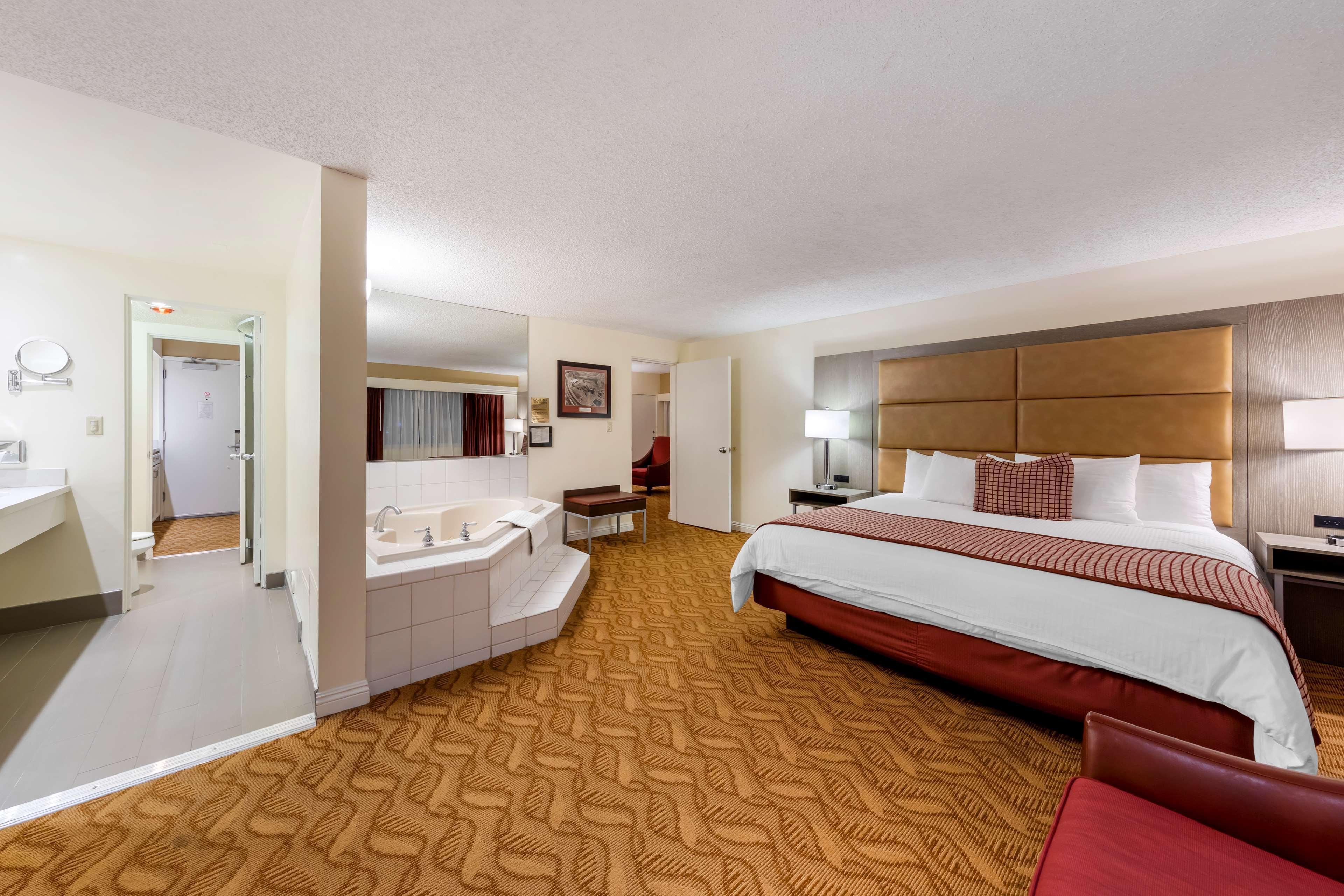Best Western Plus Thousand Oaks Inn Exterior foto